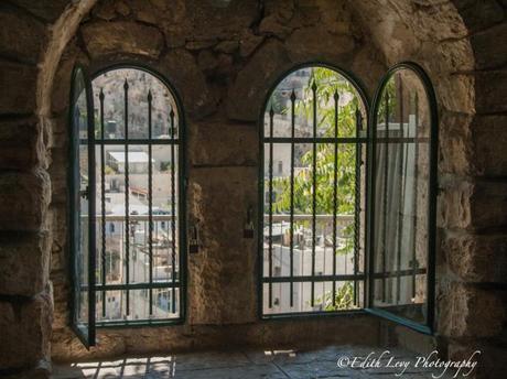 Hezekiah's Tunnel, Israel, Jerusalem, old city, City of David, archeological, travel photography, window, grate