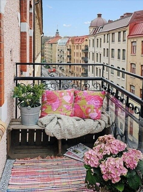 balcony decor