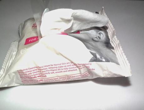 Superdrug Cleansing Facial Wipes Reviews