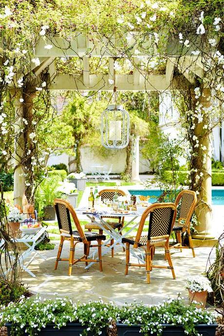 Let’s Go Outside! Inspiration for summer al fresco patio1