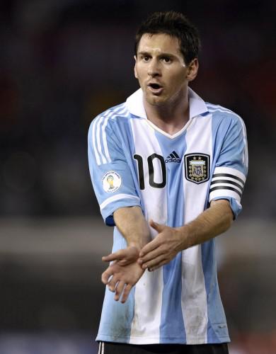 http://m5.paperblog.com/i/9/92024/lionel-messi-argentina-football-pictures-L-Jxo_tI.jpeg