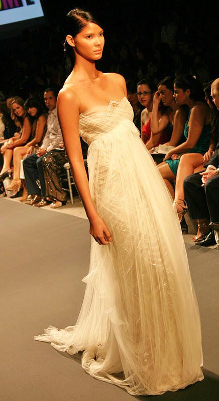 Marchesa in Dominicana Moda