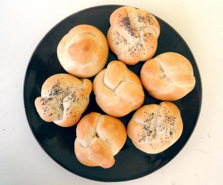 Soft Knotted Rolls Picture
