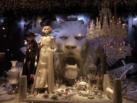 Crystals and snow by karl Lagerfeld for Printemps christmas.