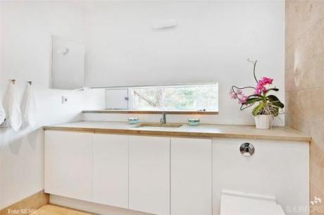 Nordic-Bliss-Scandinavian-Style-Mikael-Persbrandt-bath-room Mikael Persbrandt’s summer house is for sale