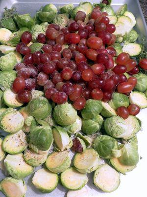 Roasted brusselsprouts & grapes - Add ingredients