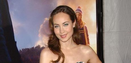 Courtney Ford Heads to Parenthood!