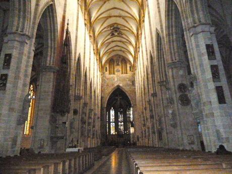 inside ulm cathedral 
