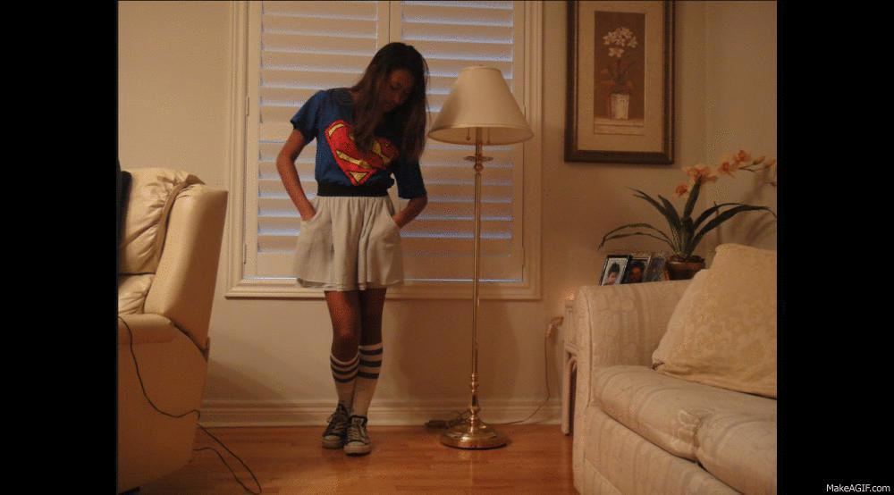How To: Be Supergirl for HALLOWEEN How To: Be Supergirl for HALLOWEEN