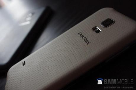 SamMobile posted photos and specs of the S5 Mini