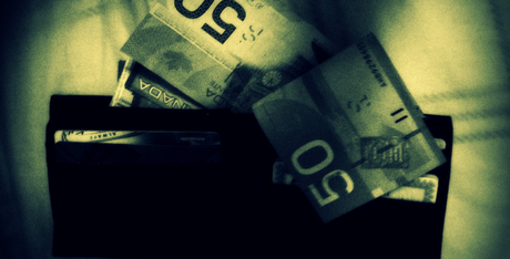 How Not To Get Robbed While Traveling How Not To Get Robbed While Traveling