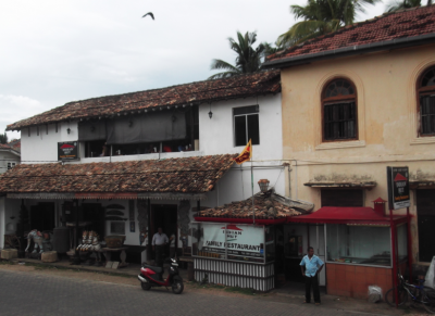 Backpacking in Sri Lanka: 23 Cool Things I Noticed When Touring Galle Fort galle pizza hut fake