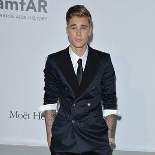 Justin beber aids benefit womens fashion mens fashion celebrity fashion 