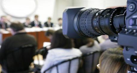 Prevent the Floating Head Syndrome in Conference Videos floating-head-syndrome