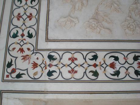 WW: Agra and the ceiling