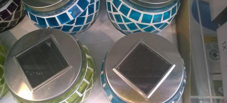 Simple Process Improves Manufacturing of Silicon Nanoholes A solar lamp