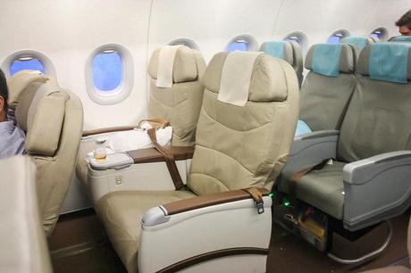 Beyond the Curtain: My First Flight in Business Class (PART 1)