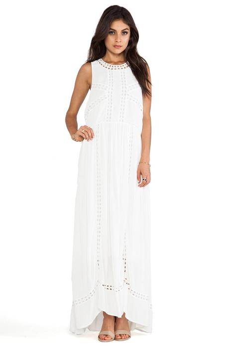 30 Fabulous & Affordable Dresses for a Relaxed Beach Wedding32