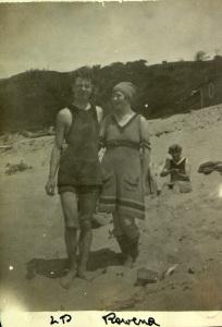 Pauling at the Oregon coast with his cousin Rowena, 1918.