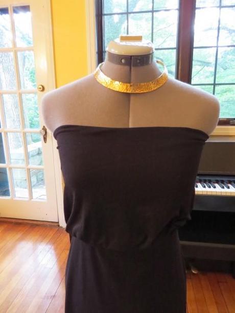 Guest Post: Which Necklace with Which Neckline? what necklace strapless