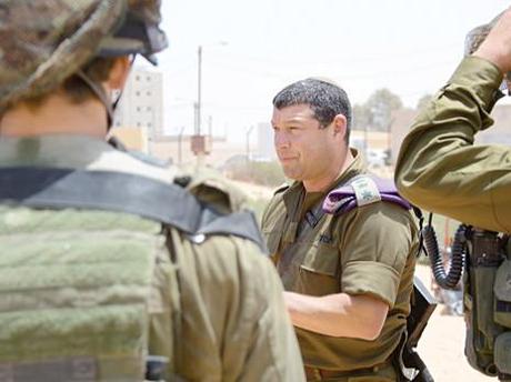 Givati Commander Ofer Vinter talks about the ananei kavod protecting the soldiers