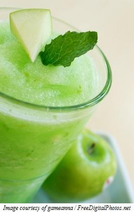 Green Smoothie: Drink Your Way to a Slimmer You!