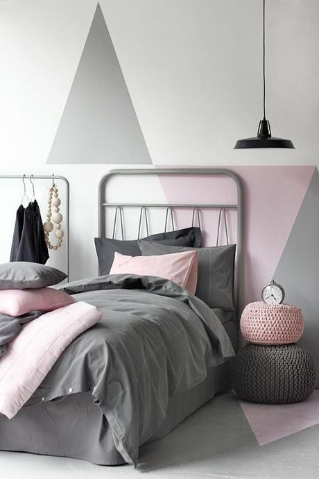 {Almost} WW: Who Knew Monochrome Could be So Cool in Grey? Cute color co-ordination