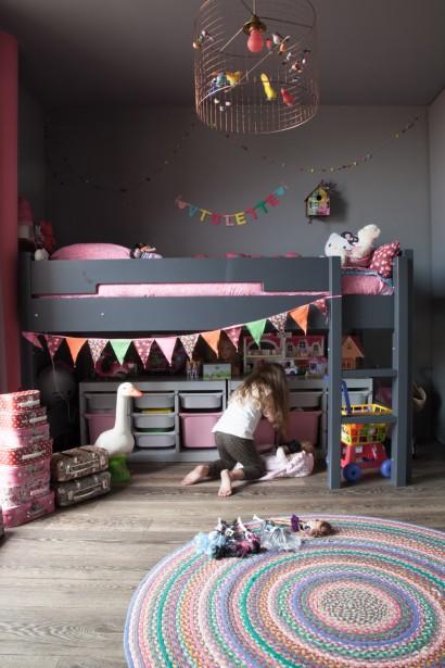 {Almost} WW: Who Knew Monochrome Could be So Cool in Grey? Grey can work for a child's room too, I think