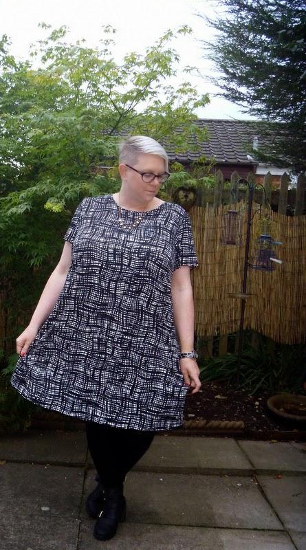 Ann Harvey Back Pleat Dress Review* Ann Harvey Back Pleat Dress Review*