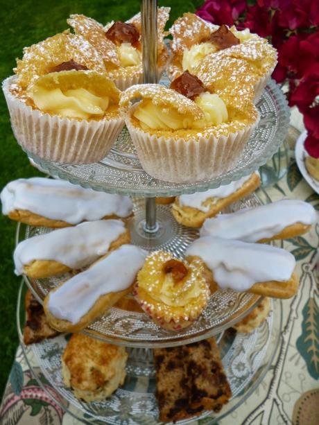 Afternoon Tea in the Garden Afternoon Tea in the Garden