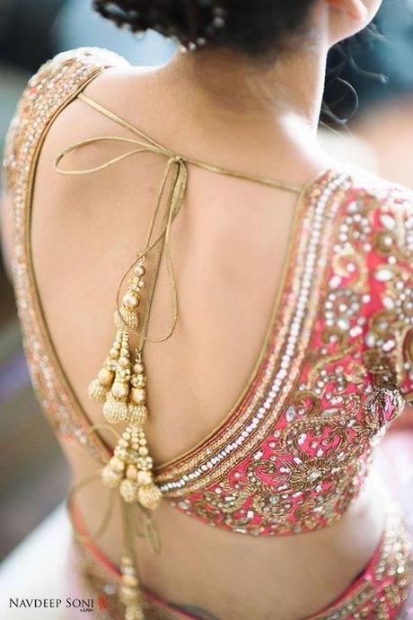 8 Styles of Women Saree Blouses