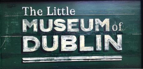 Tours of St Stephen's Green by The Little Museum of Dublin