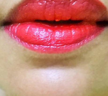 Street Wear Color Rich Ultra Moist Lipstick in Very Vampire & XoXo