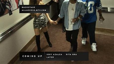 Ariana Grande & Big Sean Holding Hands At The VMA’s