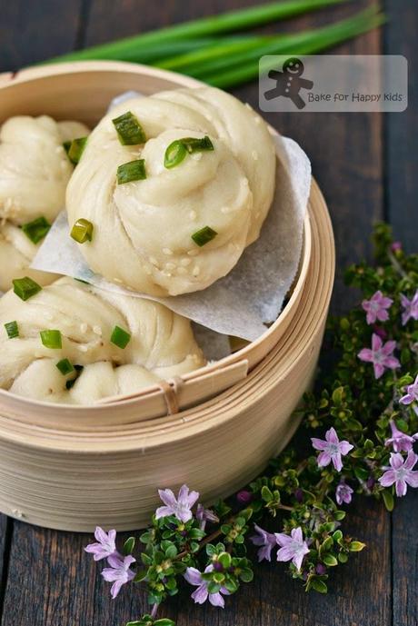 Chinese flower steamed buns bao
