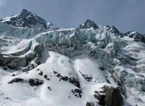 seracs on glacier du Treint