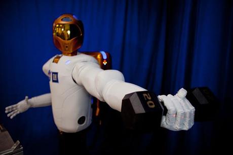 Robonaut 2 (R2)