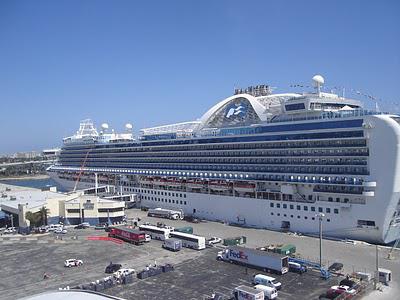 Fort Lauderdale - possibly the largest gathering of cruise ships in the world