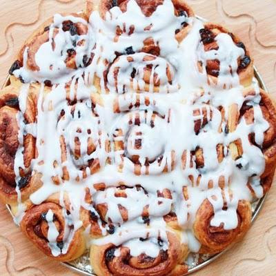 Gooey Sticky Cinnamon Buns