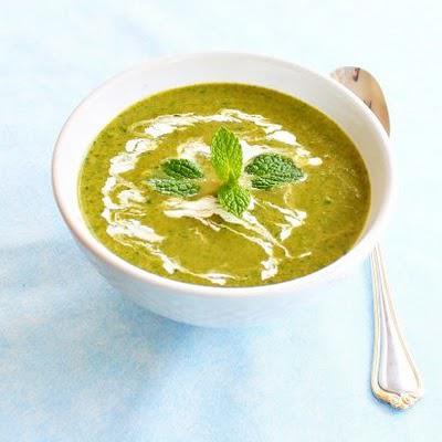 Bright Green Asparagus Soup