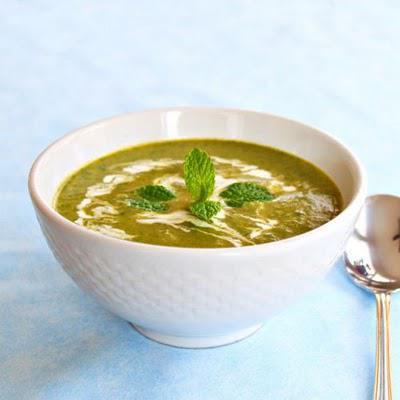 Bright Green Asparagus Soup