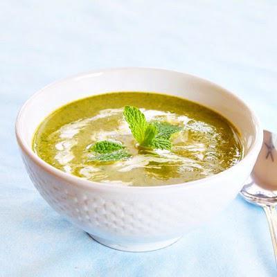 Bright Green Asparagus Soup