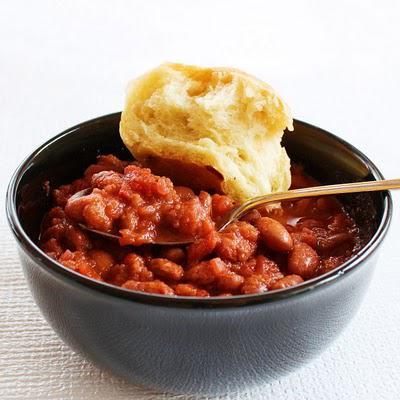 Roman beans and beetroot soup