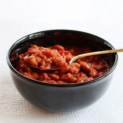 Roman beans and beetroot soup