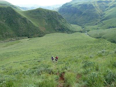 An overnight hike to Zulu Cave - March 2011