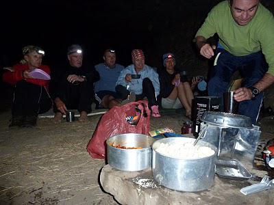 Vaalribbokkop Cave and Zulu Cave - A 3 day hike in the Monk's Cowl area - January 2011