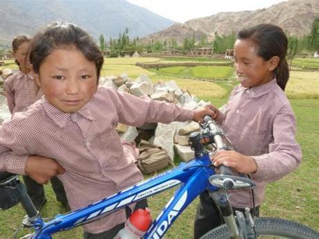 Children of Shara and the Cyclists