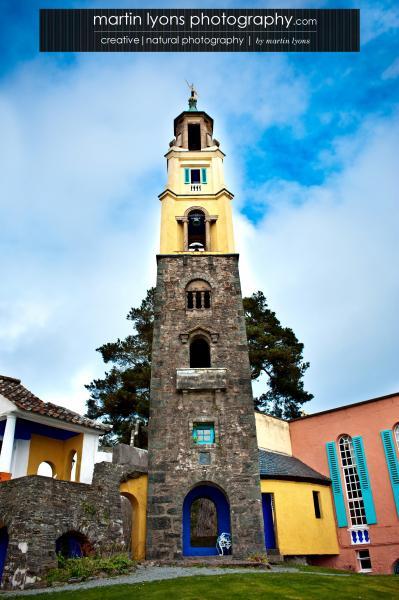 Real wedding in Portmeirion (sounds Welsh, looks Italian…)