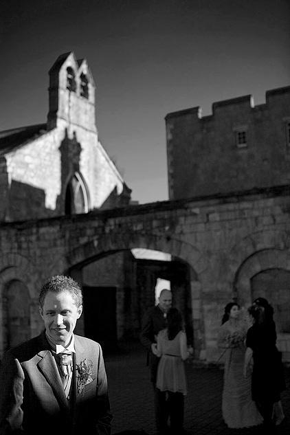 Gorgeous spring wedding in an ancient English castle