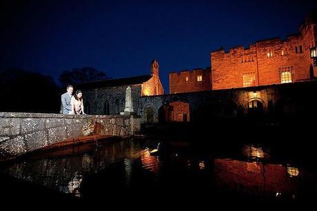 Gorgeous spring wedding in an ancient English castle